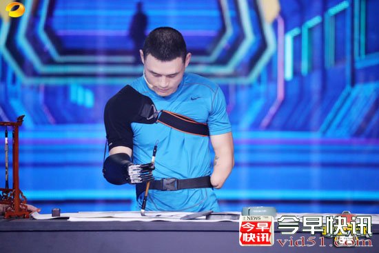 意念主宰未来 湖南卫视《我是未来》堪比科幻片