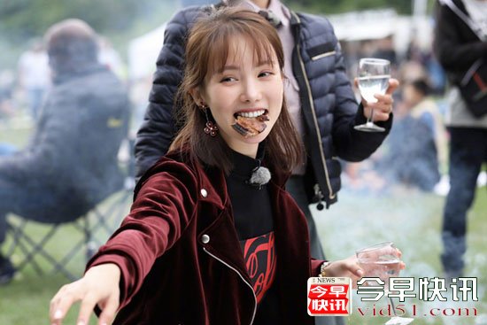 金晨扛起花样团搞笑担当 “舞功”深厚获点赞