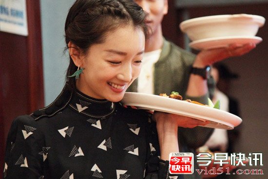 《中餐厅》美食盛宴 赵薇黄晓明献上自制拿手菜