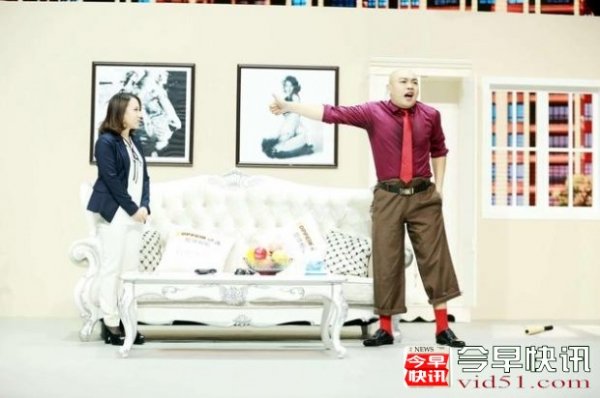 程野穿自带豹纹里衬高腰裤形象太扎眼  惨遭“群嘲”！