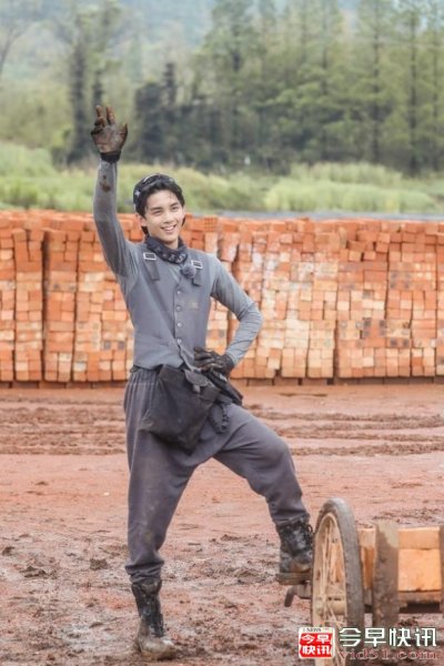 《72》吴磊差点掉入仙人掌群险象环生  遭遇无鞋窘境