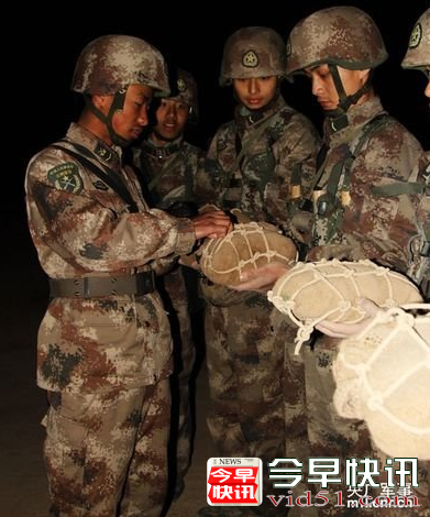 解放军西藏演习为何还用炸药包？来看中国攻坚武器史