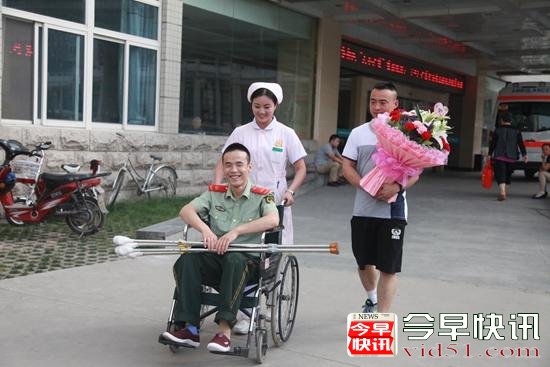 武警截掉腿后训练全优擒疑犯：厄运无法让我跪地求饶