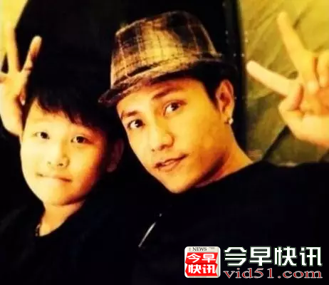 组图：陈坤儿子表白被拒 原因是“我要嫁给你爸爸”