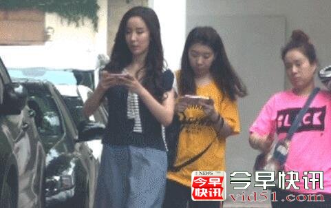 《爱情公寓5》开拍？网友曝其实是电影的探班...