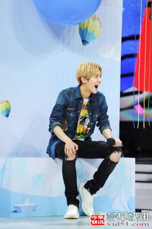 鹿晗登《快本》笑开怀  与马思纯互怼展现“三连懵”