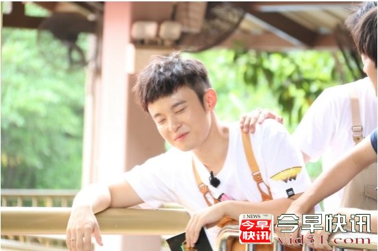 《高能少年团》董子健再次套路帝附体  化身高能双面间谍