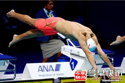 孙杨一人独战7项 中新社记者 富田 摄