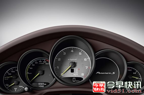 全新Panamera约66.3万起 亮相上海车展