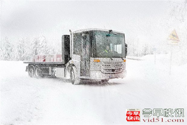 新款Econic半挂牵引车