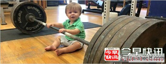 卧推重量与体重比例！深蹲卧推硬拉重量比例