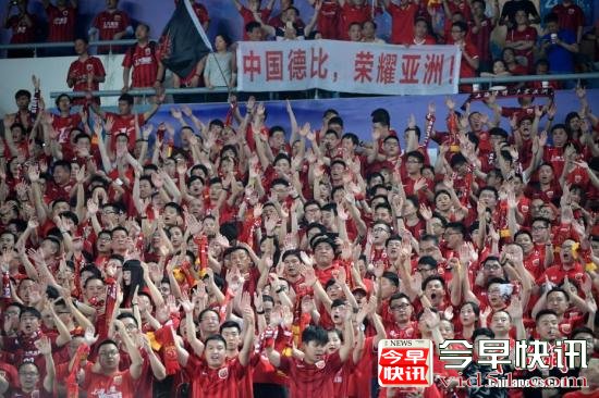 
      亚冠上演“中国德比” 上海上港4：0大胜广州恒大
      