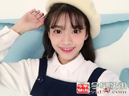 “虎牙妹”网红灰灰与吴亦凡合体拍广告，真的是太清纯了！