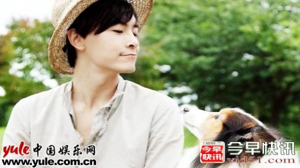 温暖有爱！郑元畅萌宠互动花式来袭