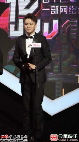 翟天临出席金骨朵盛典  大谈自拍图心得