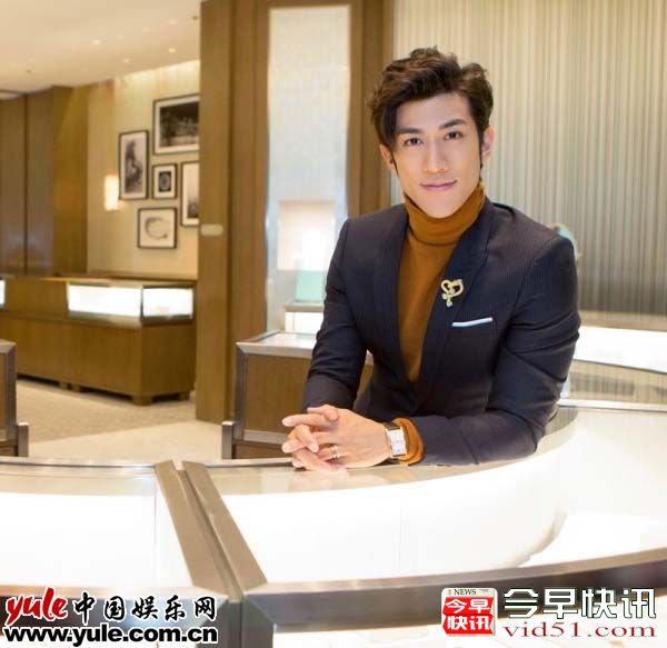 李治廷英伦风出席品牌活动  “儒雅绅士”赴浪漫